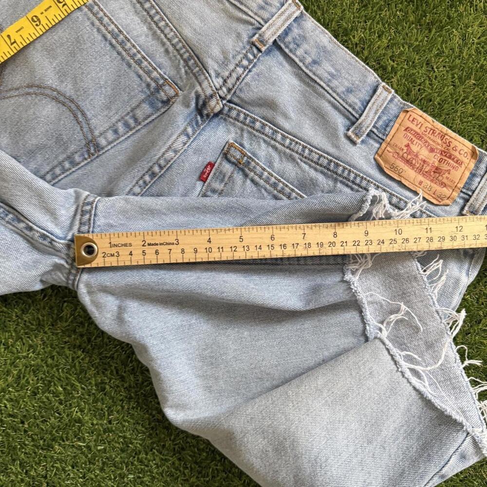 Vintage 90s Levi’s Baggy Jean Shorts Waist 38 - Picture 5 of 6